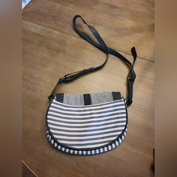 Crossbody purse - Picture 2 of 5